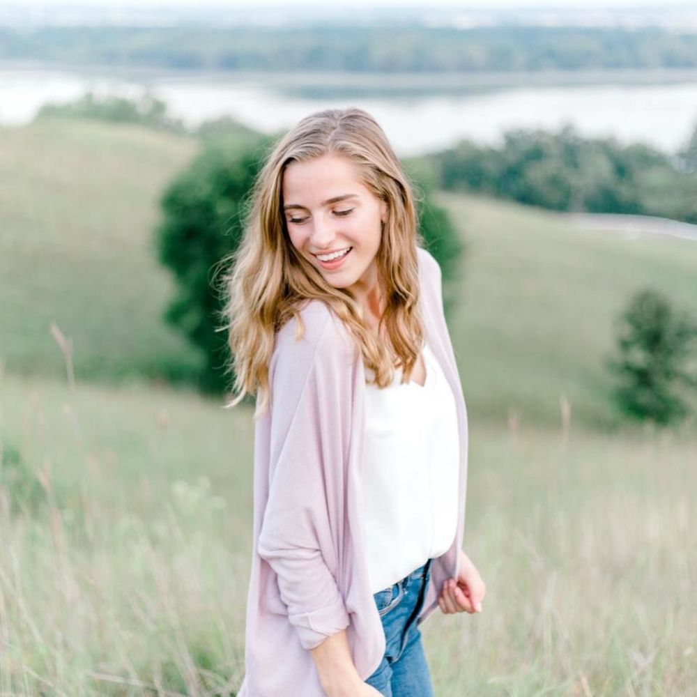 Meet your Posher, Brooke